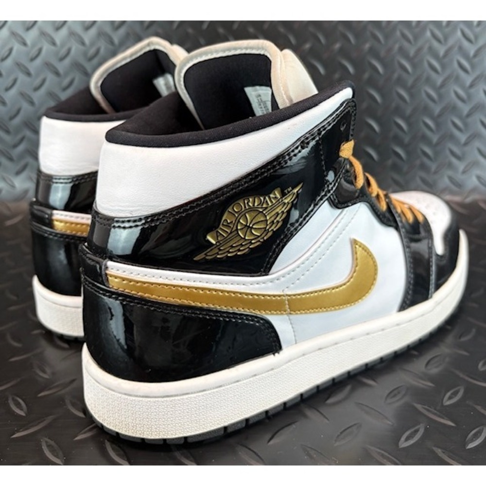 Jordan 1 Mid Patent Black White Gold 852542-007 Mens Sneakers size 11 - Picture 3 of 9